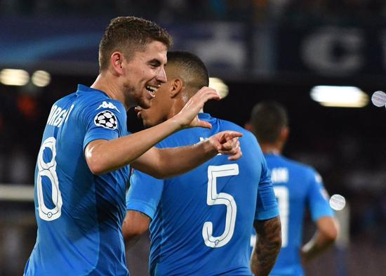 曼城斯特林梅开二度击败热刺