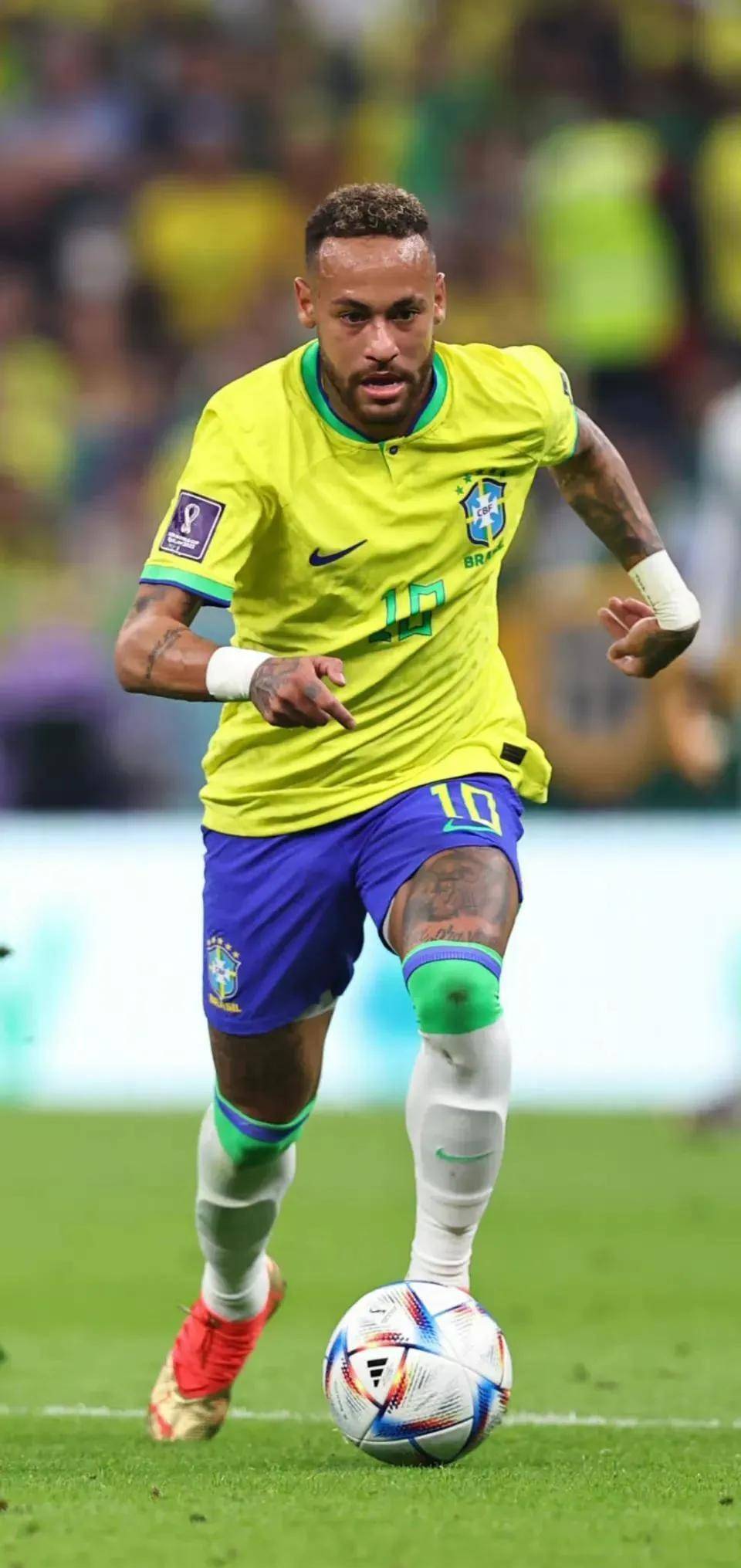 陈威：感谢主教练的高强度训练，我们越努力越幸运